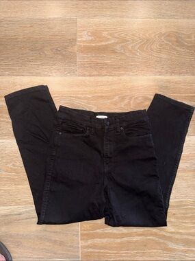 Good American -Good Legs Straight Black Wash Jeans. Size 8/29. EUC